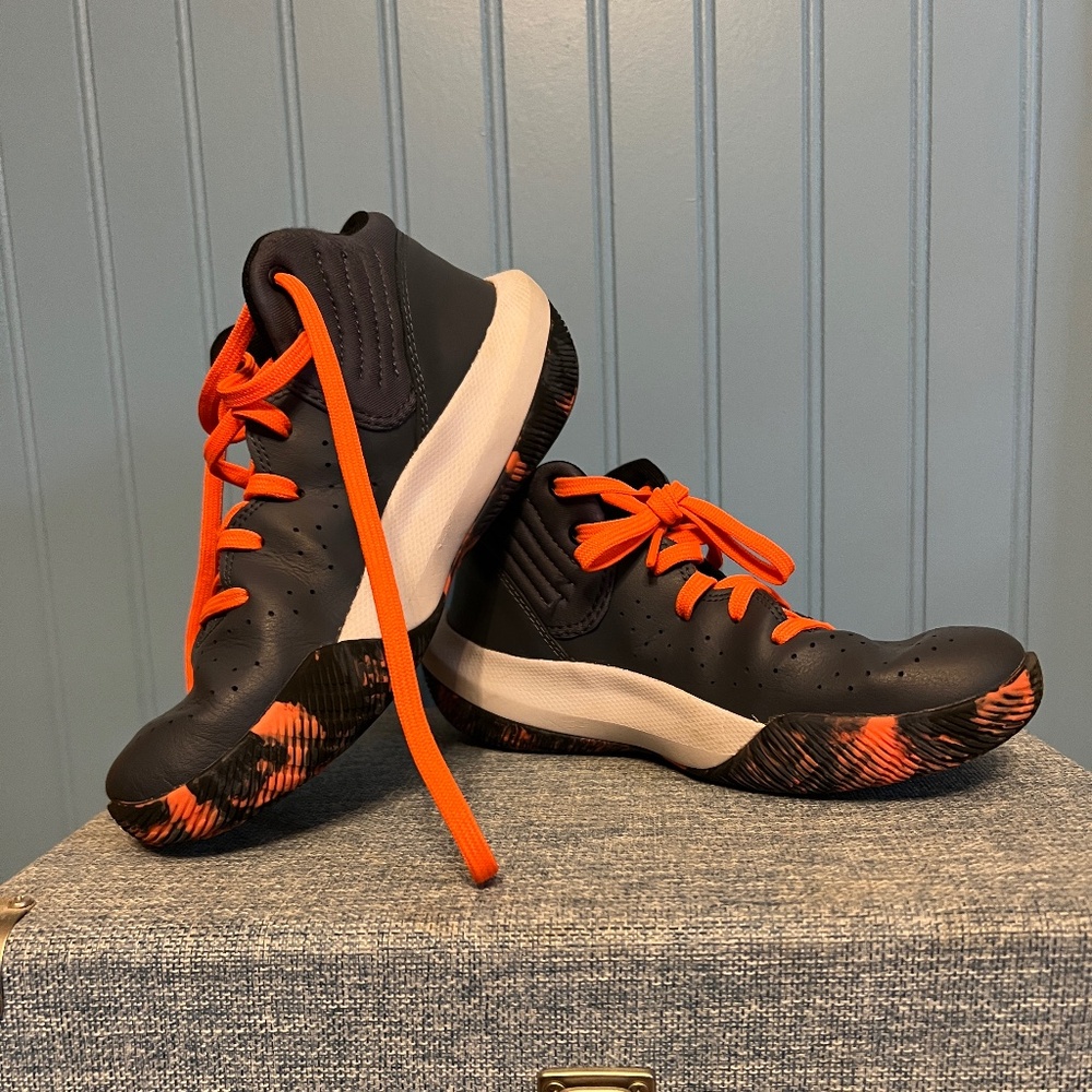 Under Armor Hightops